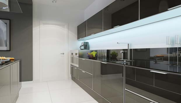 Afgrond compleet Stoffelijk overschot Glazen achterwand in de keuken is praktisch en geeft luxeuze uitstraling